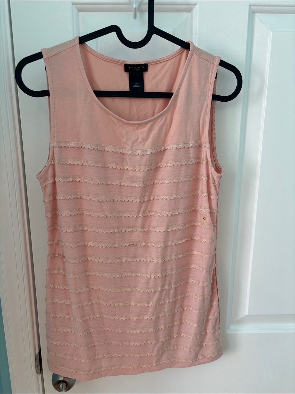 Anne Klein Blush Pink Scallop-Trim Sleeveless Tank